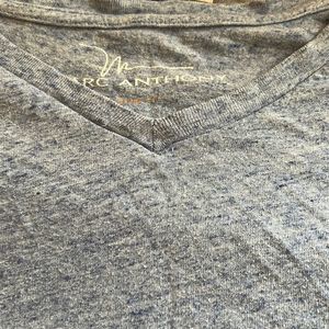 𝅺Mens Marc Anthony v neck tee shirt